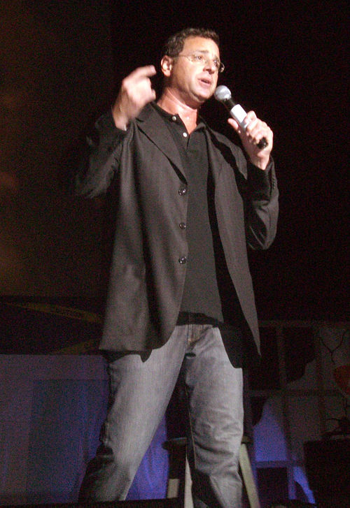 Saget performing in 2007