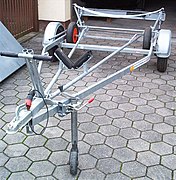 Bootstrailer mit auffahrbarem Slipwagen.jpg