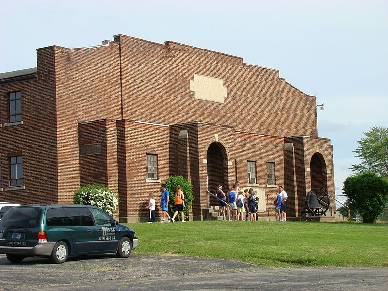 File:Bourbon Community Building-Gymnasium.jpg