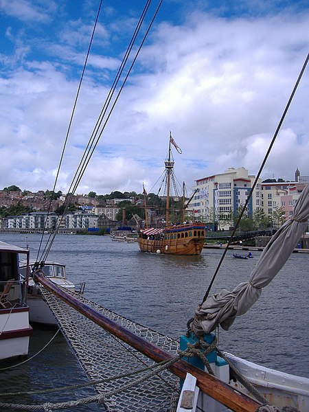File:Bristol MMB A7 Docks.jpg