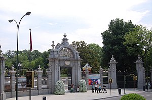 Buen Retiro - Puerta de Felipe IV 01.jpg
