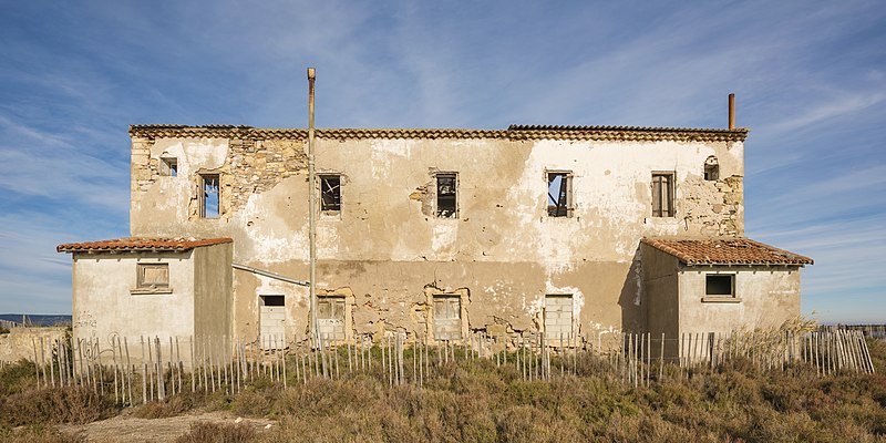 File:Building of the Salins de Frontignan 05.jpg