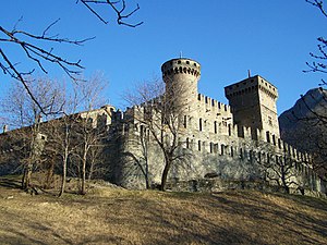 Castello di fenis3.jpg