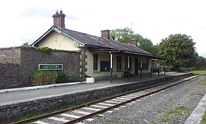 Castletown Stasiun Kereta api dari Pria yang Tenang (geograph 4746096).jpg