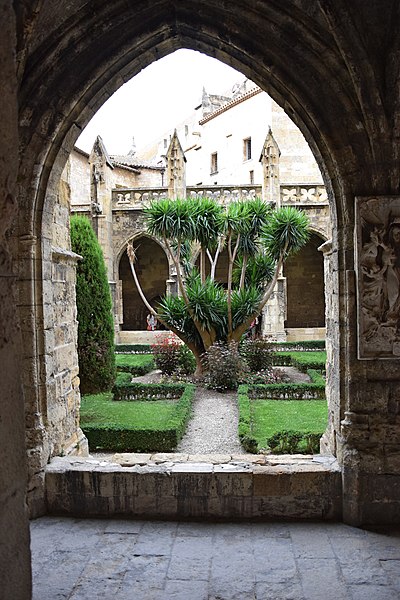 File:Cathédrale Saint-Just-et-Saint-Pasteur de Narbonne094.JPG