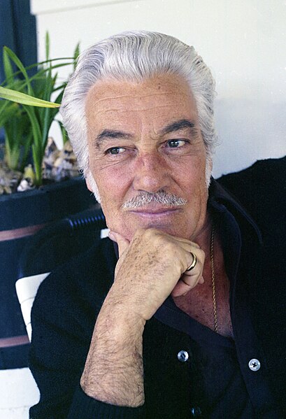 File:Cesar Romero 2 Allan Warren.jpg