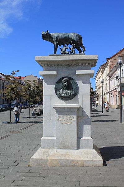 File:Cluj-Napoca.Lupoaica.jpg