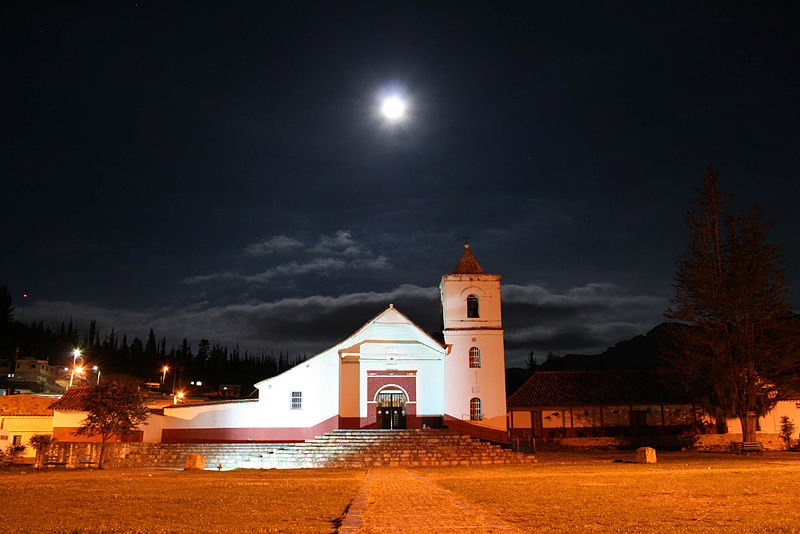 File:Conjunto doctrinero de Sutatausa.jpg