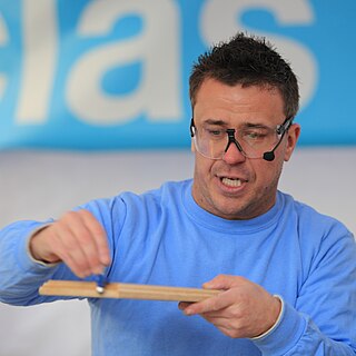 <span class="mw-page-title-main">Craig Phillips</span> English television personality and builder