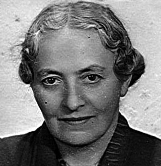 <span class="mw-page-title-main">Suzanne Briet</span> French librarian, author and historian (1894-1989)