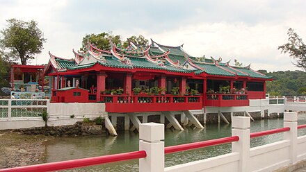 Da Bogong Temple on Kusu Island