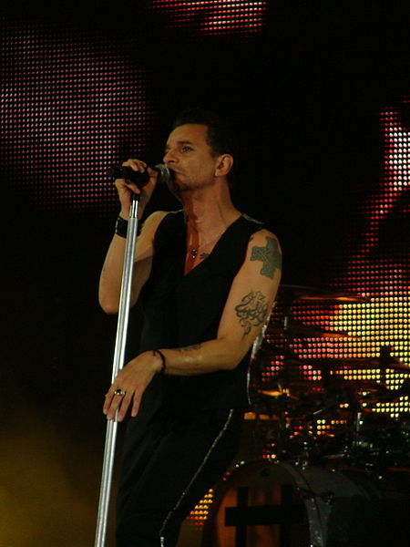 File:Dave Gahan BBK Live 2009 I.jpg