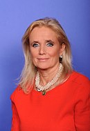 Debbie Dingell Officiële Headshot.jpg