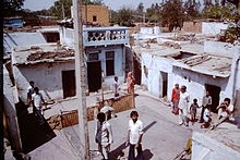 Slum improvement in Delhi, 1983 Delhi-slum-improvement-IHS-98-02-1983.JPG