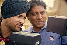 Le réalisateur Simerjit Singh avec l'acteur Amrinder Gill.jpg