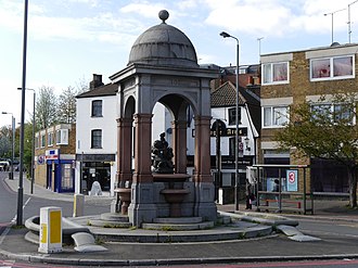 Drinking Fountain, Roehampton, 2014 Drinking Fountain, Roehampton, April 2014 03.jpg