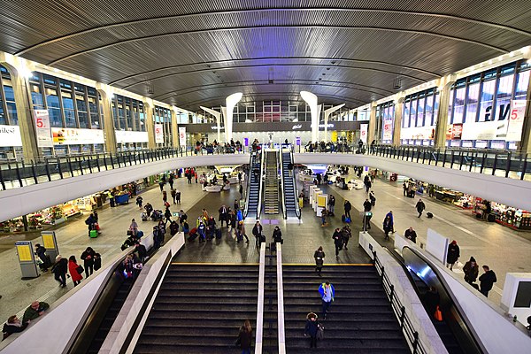 Main hall. The futuristic mezzanine was added between 2015 and 2016.