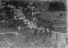 Aerial view from 200 m by Walter Mittelholzer (1919) ETH-BIB-Buchberg bei Eglisau aus 200 m-Inlandfluge-LBS MH01-001830.tif