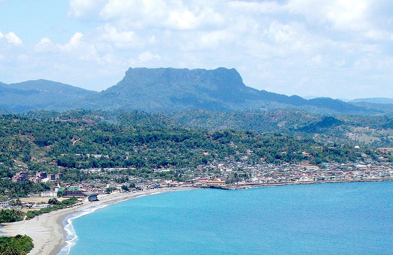 File:El Yunque and Baracoa, Cuba, from the south, taken May 2013 (cropped).jpg
