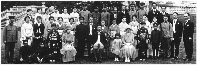 File:Emperor-Hirohito-and-Miyake-Cadet-Royal-Families.png