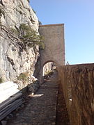 Détail du chemin fortifié d’accès à la citadelle.