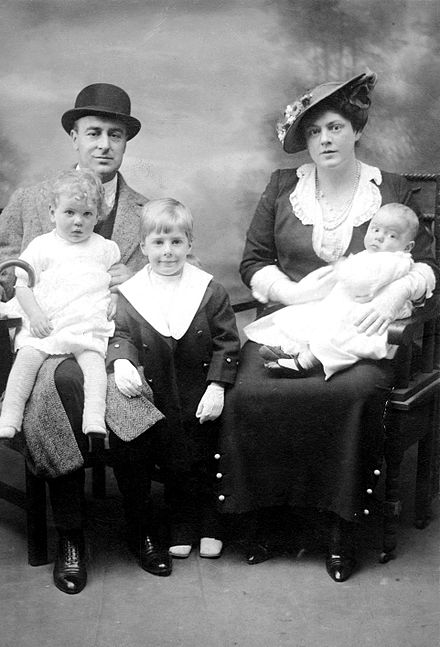 Barrymore with her husband Russell Griswold Colt and their three children, c. 1914.