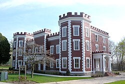 Fort Totten Officers' Club, now home of the Bayside Historical Society Ft Totten Officer Club jeh.JPG