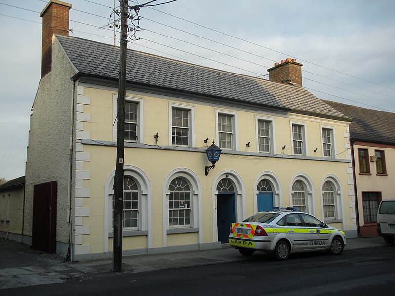 File:Garda Station in Kilbeggan.JPG