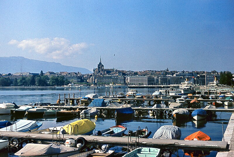 File:Geneve - spring 1971 (15041991733).jpg