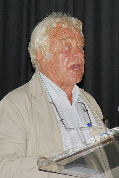 File:Gino Benzoni 2009.jpg