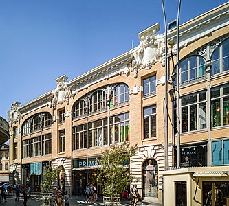 Le grand Magasin Au Capitole (1904, Georges Debrie).