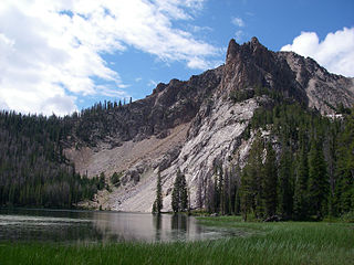 <span class="mw-page-title-main">Hatchet Lake (Idaho)</span> Alpine lake in the state of Idaho