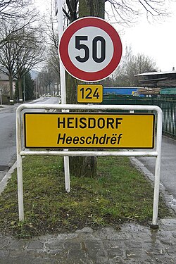 Vstupní cedule do Heisdorfu