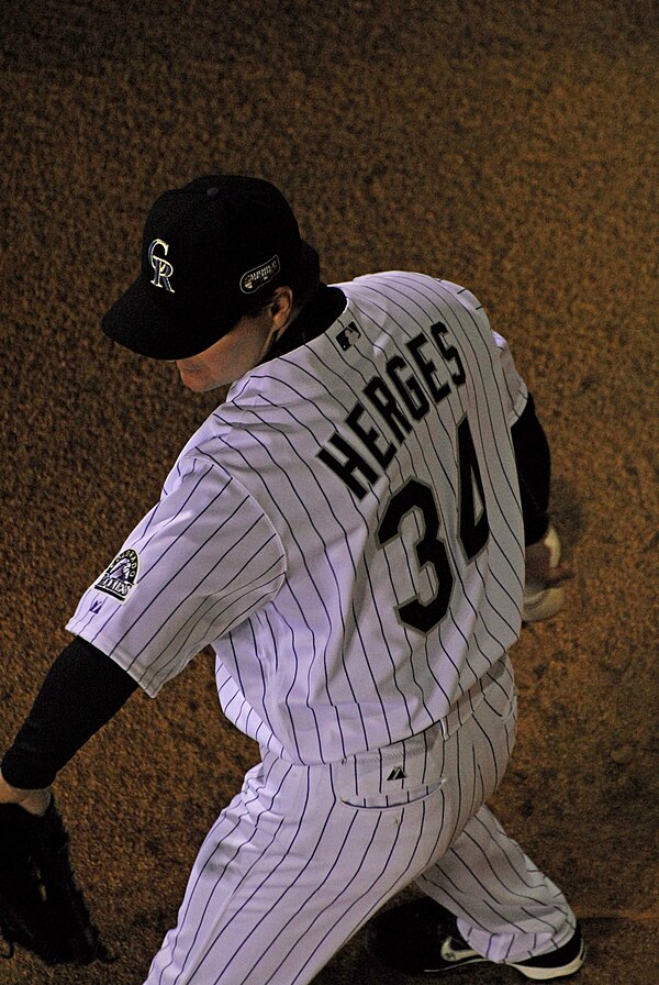 Herges warming up in the bullpen