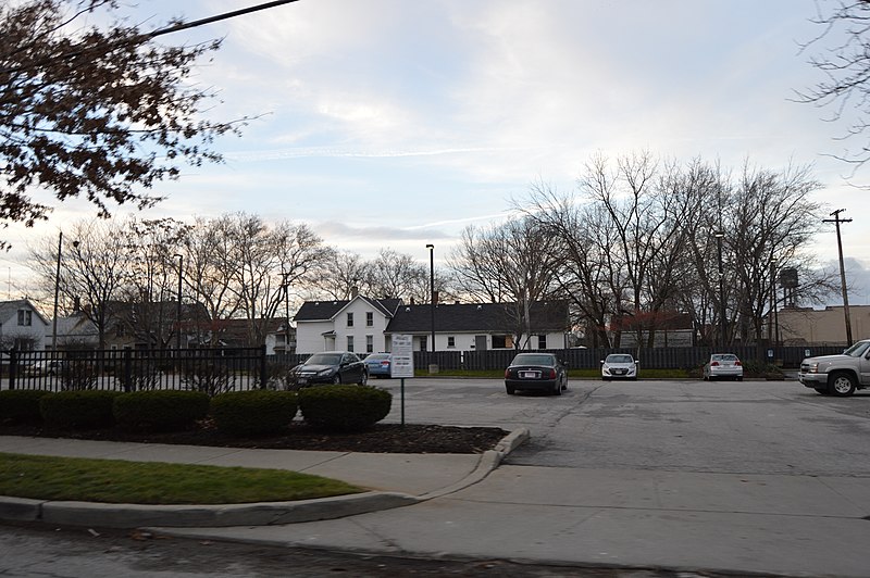 File:Hilliard Apartment Building site.jpg