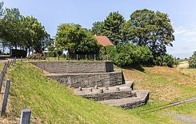 Partly excavated Terp (Hegebeintum).