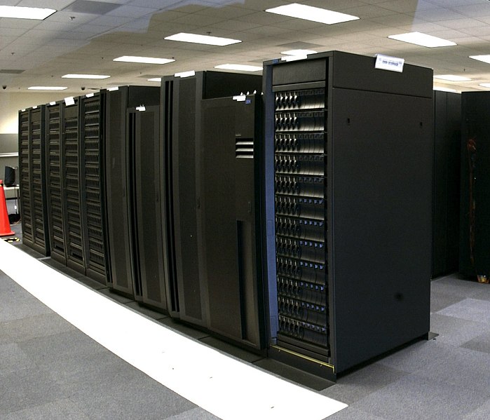 File:IBM storage servers (1).jpg