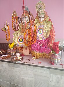 Idola Tuhan Shiv dan dewi parvati2.jpg