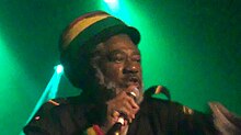 Johnnie Clarke dans le Rastafest 2015 du théâtre Fairmount (2) .jpg