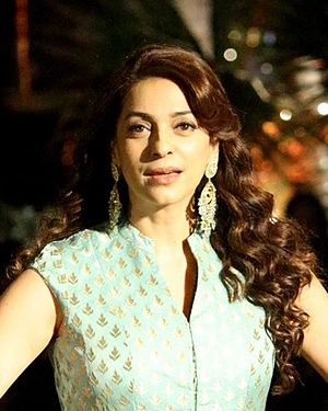 Juhi Chawla LFW-2017.jpg