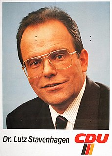 <span class="mw-page-title-main">Lutz Stavenhagen</span> German politician (1940-1992)