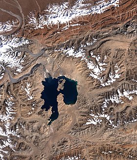 Image illustrative de l’article Lac Kara-Kul