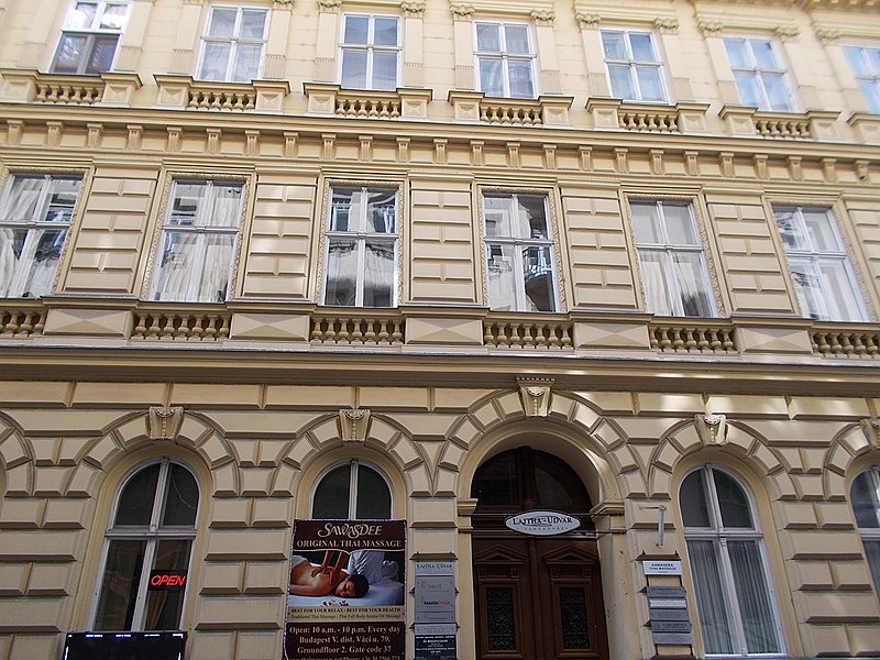 File:Lajtha House. Monument ID 649. Built in 1872, designed by Donát Vojta - Budapest District 5, Váci Street, 79.JPG