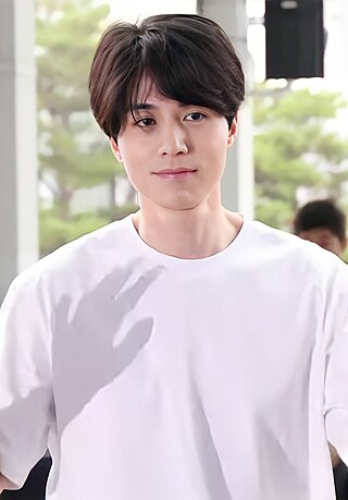 <span class="mw-page-title-main">Lee Dong-wook</span> South Korean actor and model