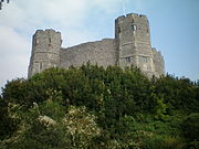 Lewes Castle keep.JPG