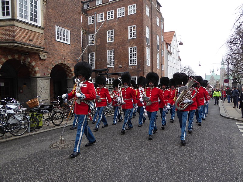 File:Livgarden på Rosenborggade 01.jpg