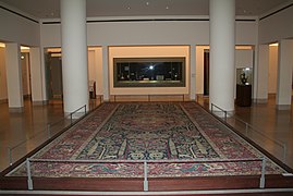 Persisk matta utställd i Louvren