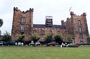 Lumley Castle 03.jpg