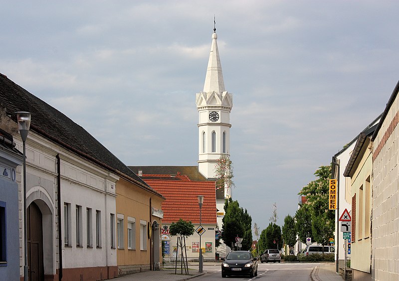 File:Mörbisch am See, view to the Protestant church.JPG