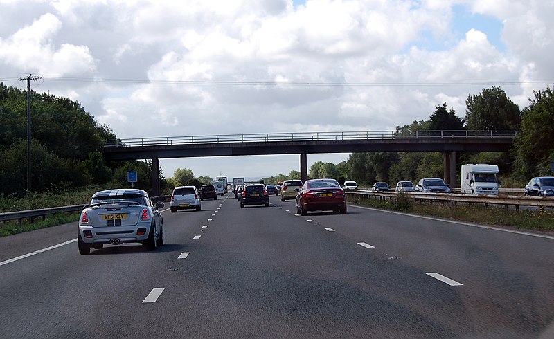 File:M5 southbound, New Road bridge - geograph.org.uk - 3654864.jpg